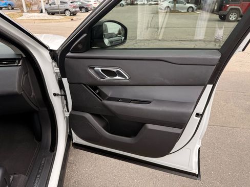 Used 2024 Land Rover Range Rover Velar S image 20