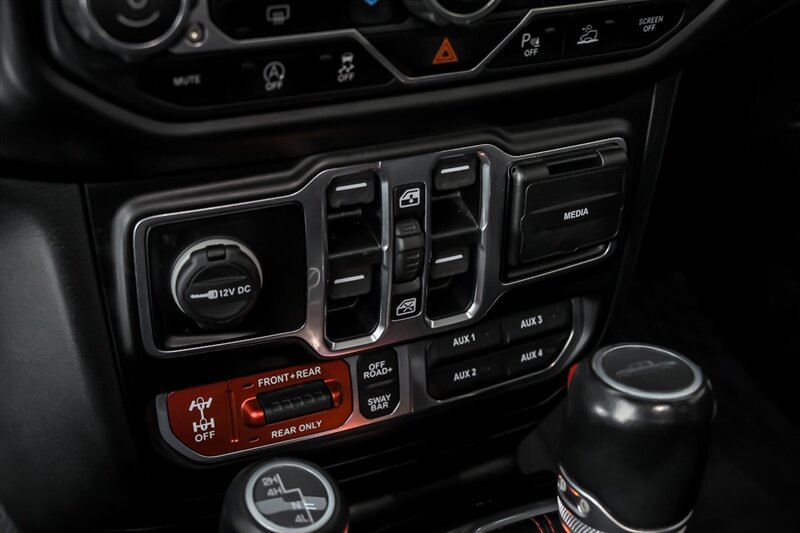 Used 2020 Jeep Gladiator Rubicon AWD/4WD image 29