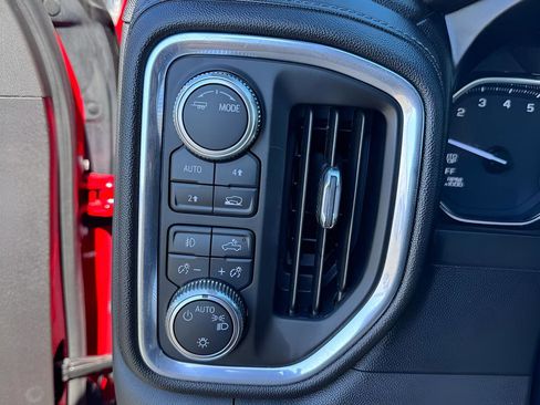 Used 2021 GMC Sierra 1500 Elevation AWD/4WD image 24