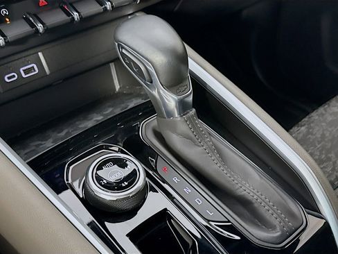 Used 2024 Chevrolet Colorado ZR2 w/ ZR2 Bison Edition image 16