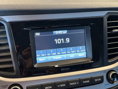 Used 2019 Hyundai Accent SE FWD image 13