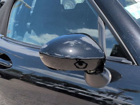 Used 2016 MAZDA MX-5 Miata Sport image 12