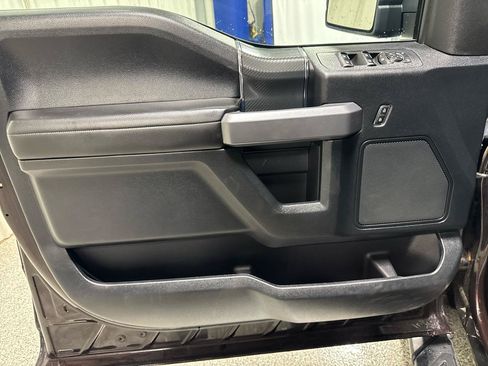 Used 2018 Ford F150 XLT w/ Equipment Group 302A Luxury AWD/4WD image 16