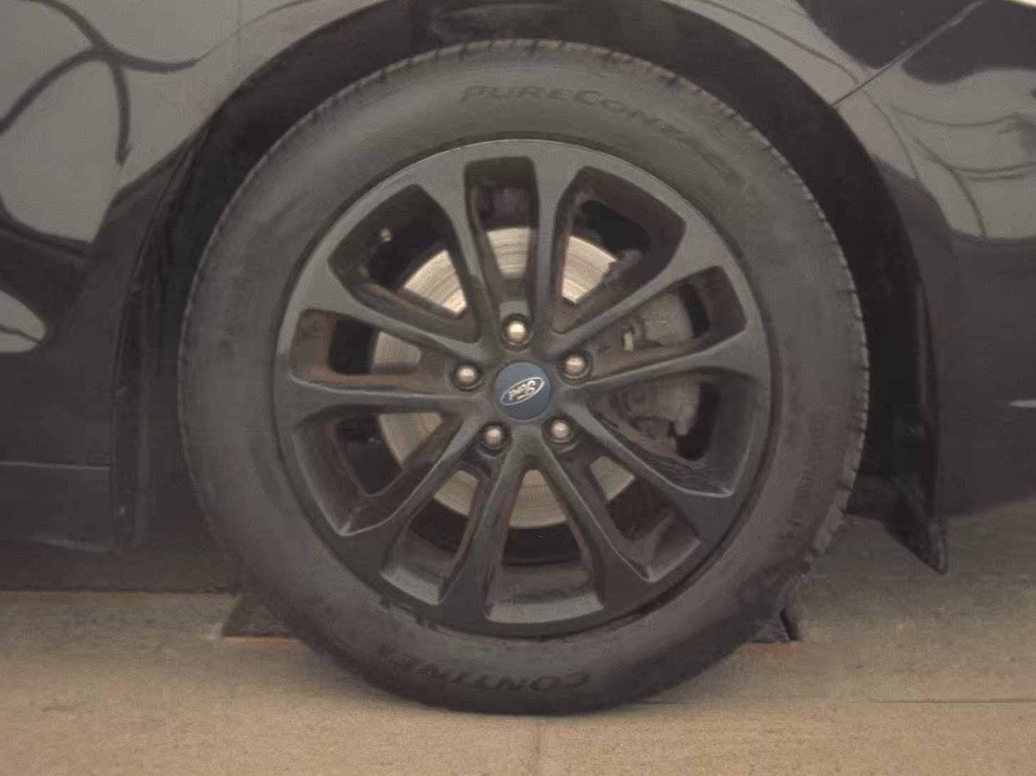 Used 2020 Ford Fusion SE FWD image 20