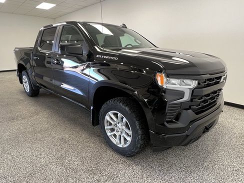 Used 2023 Chevrolet Silverado 1500 RST image 19