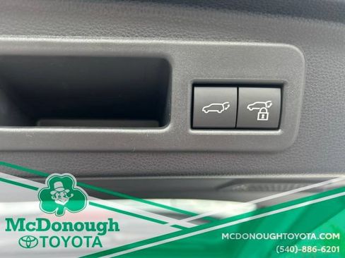 New 2026 Toyota 4Runner TRD Off-Road Premium w/ Tow Technology Package AWD/4WD image 9