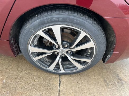 Used 2018 Nissan Maxima Platinum image 33