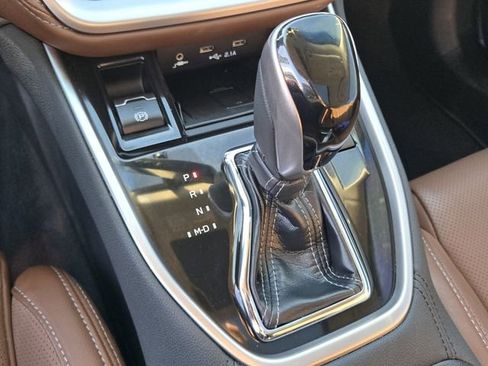 Used 2022 Subaru Outback Touring image 21