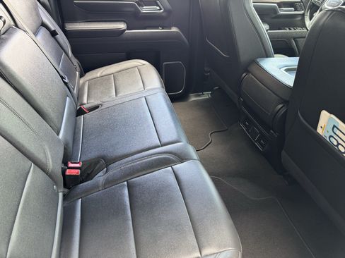 Used 2025 GMC Sierra 1500 SLT AWD/4WD image 20