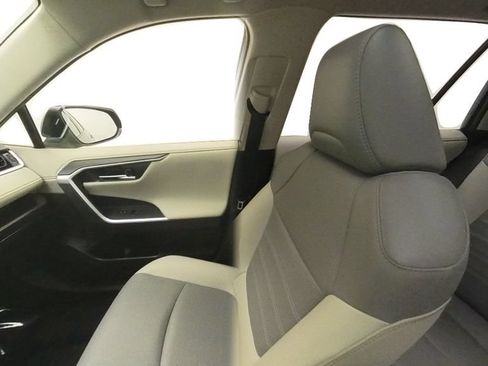 Certified 2023 Toyota RAV4 Limited AWD/4WD image 32