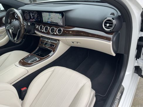 Certified 2022 Mercedes-Benz E 450 4MATIC Sedan image 47