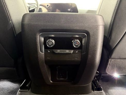 Used 2025 Chevrolet Tahoe Z71 image 31