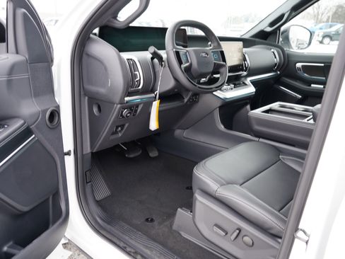 New 2025 Ford Expedition Platinum w/ Stealth Performance Package image 16