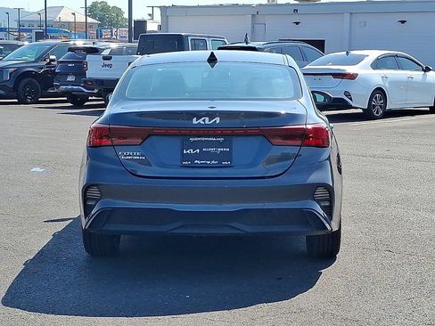 Certified 2023 Kia Forte LXS FWD image 5