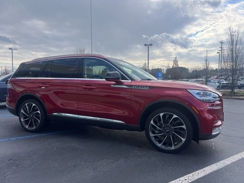 Used 2021 Lincoln Aviator Reserve w/ Equipment Group 202A image 4