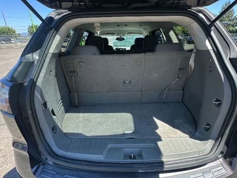 Used 2015 Chevrolet Traverse LS image 12