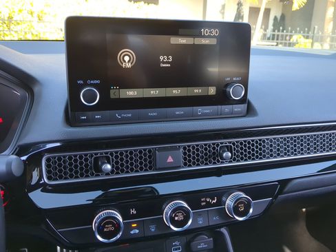 Used 2024 Honda Civic Sport image 23