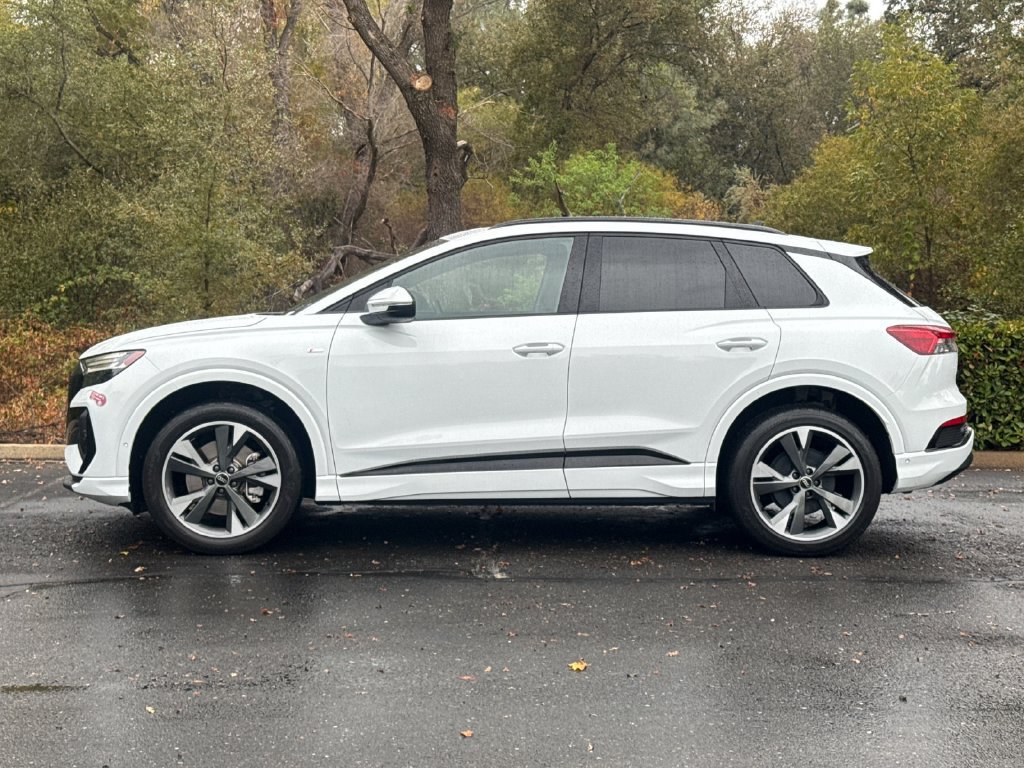 Certified 2024 Audi Q4 e-tron Prestige w/ Black Optic Package AWD/4WD image 8