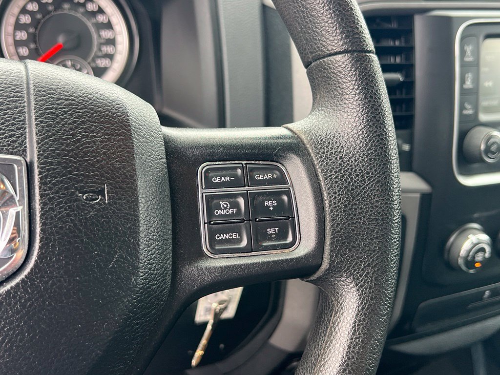 Used 2016 RAM 1500 Express RWD image 20