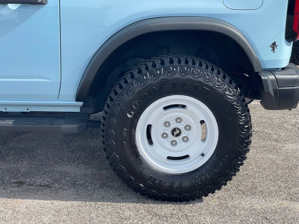 Certified 2024 Ford Bronco Heritage Edition AWD/4WD image 36
