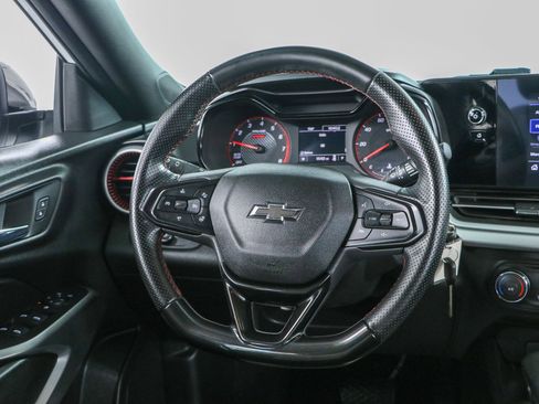 Used 2024 Chevrolet Trax RS w/ Driver Confidence Package FWD image 12