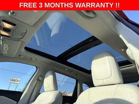 Used 2021 Jeep Cherokee Latitude Plus w/ Sun & Sound Group image 20