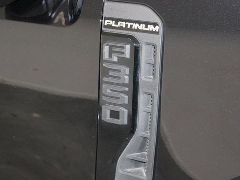 Used 2025 Ford F350 Platinum image 12