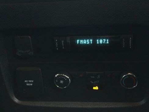 Used 2016 Ford Expedition EL Platinum image 38