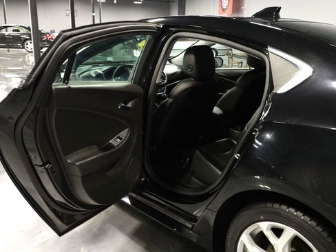 Used 2017 Chevrolet Volt Premier w/ Driver Confidence II Package image 16