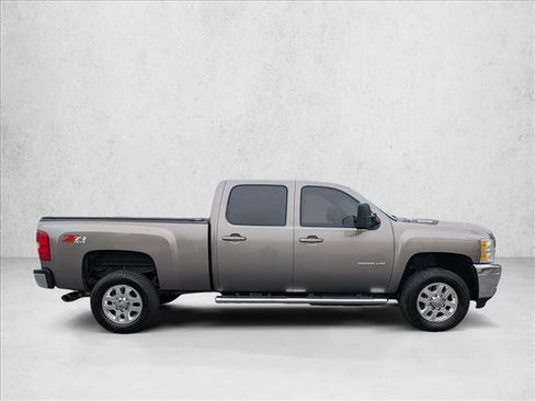 Used 2013 Chevrolet Silverado 3500 LTZ w/ LTZ Plus Package image 4