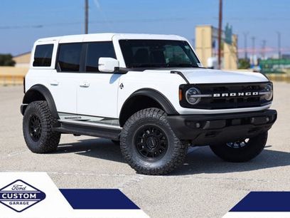New 2025 Ford Bronco Outer Banks