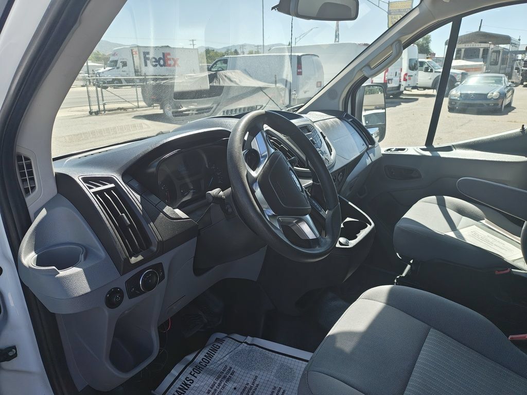 Used 2017 Ford Transit 150 130 Low Roof RWD image 6