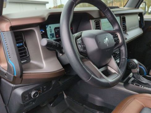 Used 2021 Ford Bronco Outer Banks image 16