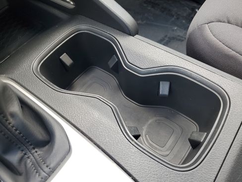 Certified 2024 Nissan Frontier S image 20