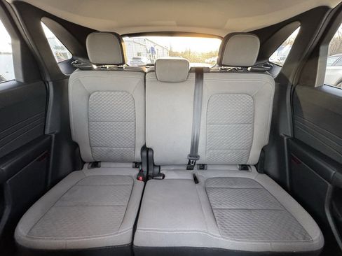 Used 2022 Ford Escape SE w/ Cold Weather Package image 12