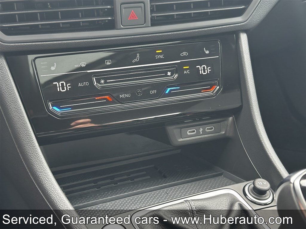 Used 2026 Volkswagen Jetta SE FWD image 29