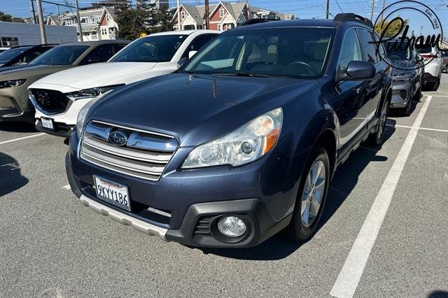 Used 2013 Subaru Outback 2.5i Limited AWD/4WD image 1