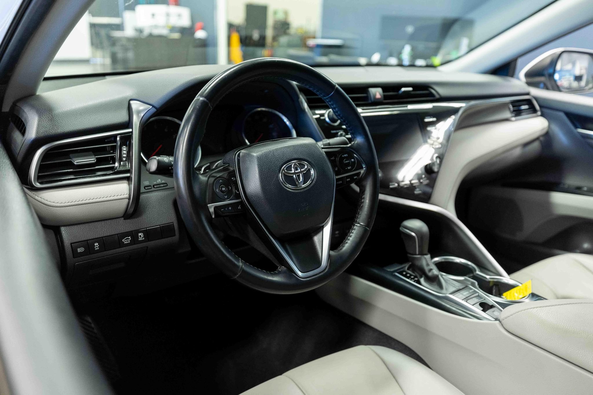 Used 2019 Toyota Camry XSE w/ Carpet Mat Package FWD image 10