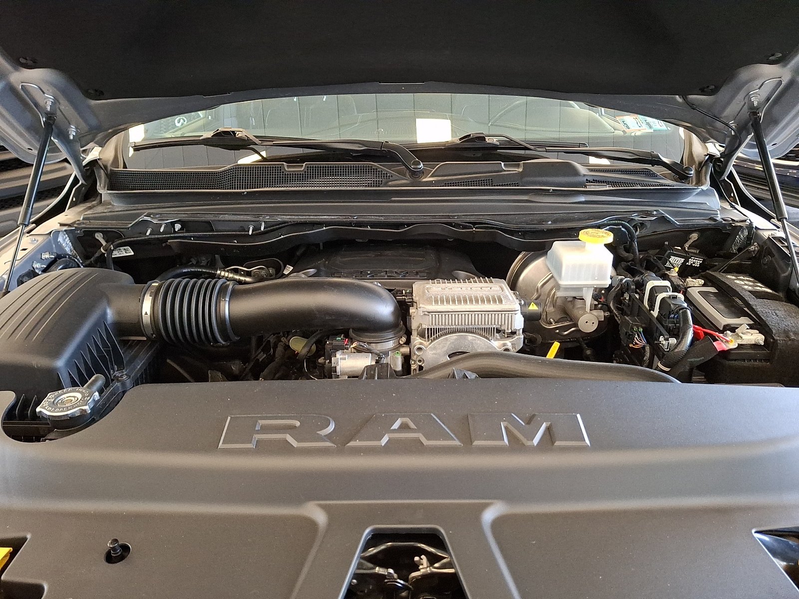 Used 2024 RAM 1500 Limited w/ Night Edition AWD/4WD image 29