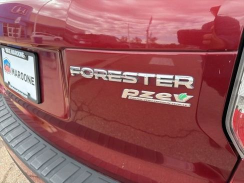 Used 2015 Subaru Forester 2.5i w/ Alloy Wheel Package AWD/4WD image 27