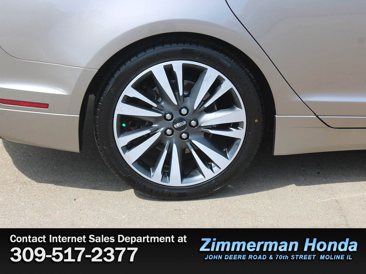 Used 2018 Lincoln MKZ Reserve FWD image 19