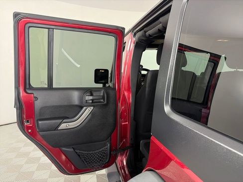 Used 2011 Jeep Wrangler Unlimited Sport image 12