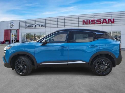 New 2026 Nissan Kicks SR FWD image 8