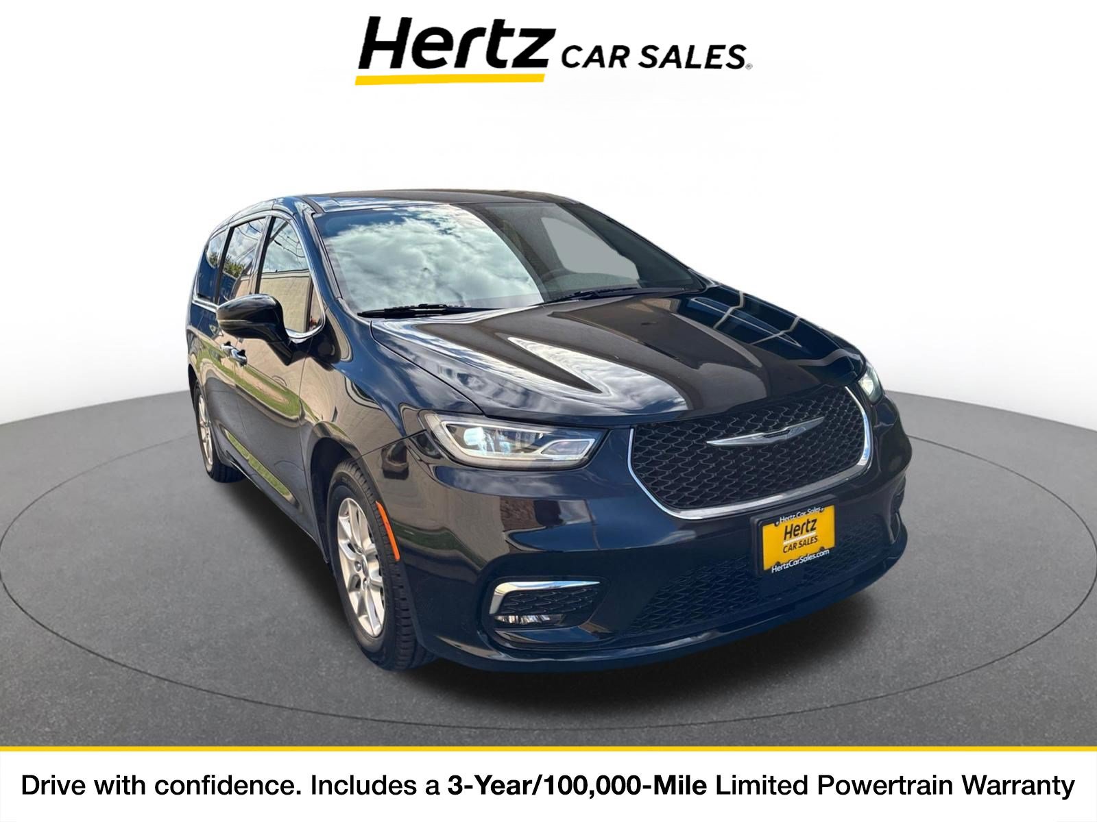 Used 2025 Chrysler Pacifica Select FWD image 1