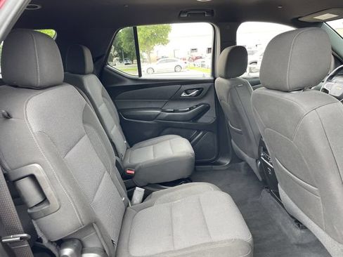 Used 2023 Chevrolet Traverse LT AWD/4WD image 30