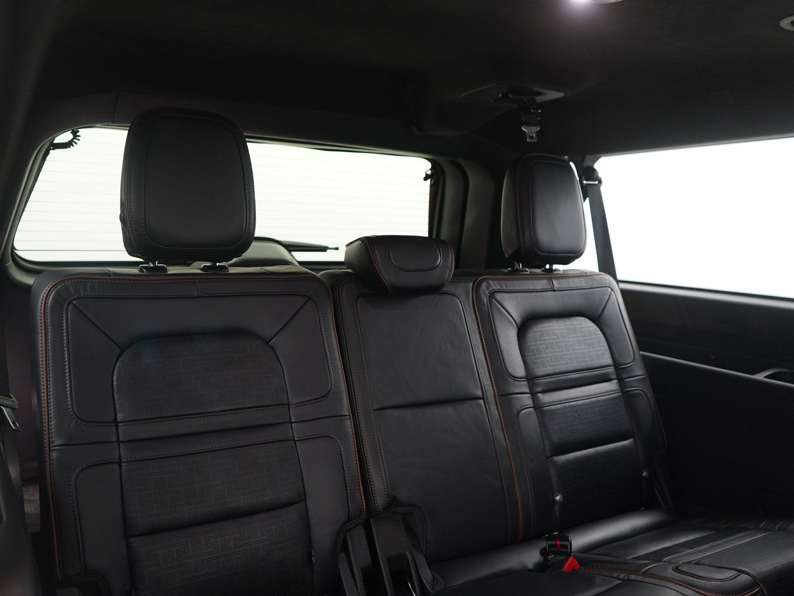 Used 2024 Lincoln Navigator L Black Label AWD/4WD image 13