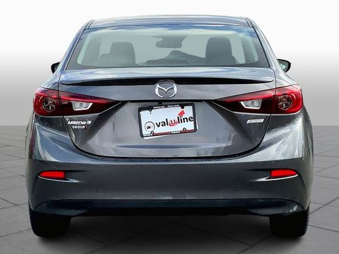 Used 2018 MAZDA MAZDA3 Touring image 4