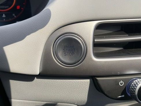 Certified 2024 Hyundai Palisade SEL image 28