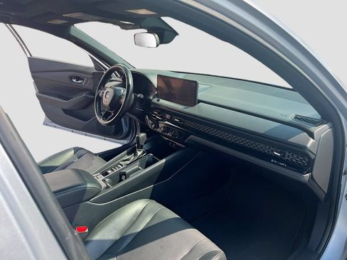 Used 2023 Honda Accord Sport image 29