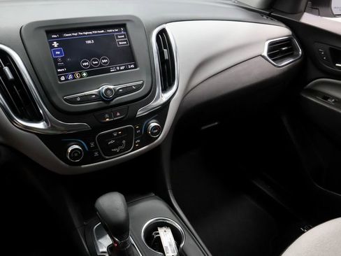 Used 2024 Chevrolet Equinox LS w/ Driver Confidence II Package FWD image 29